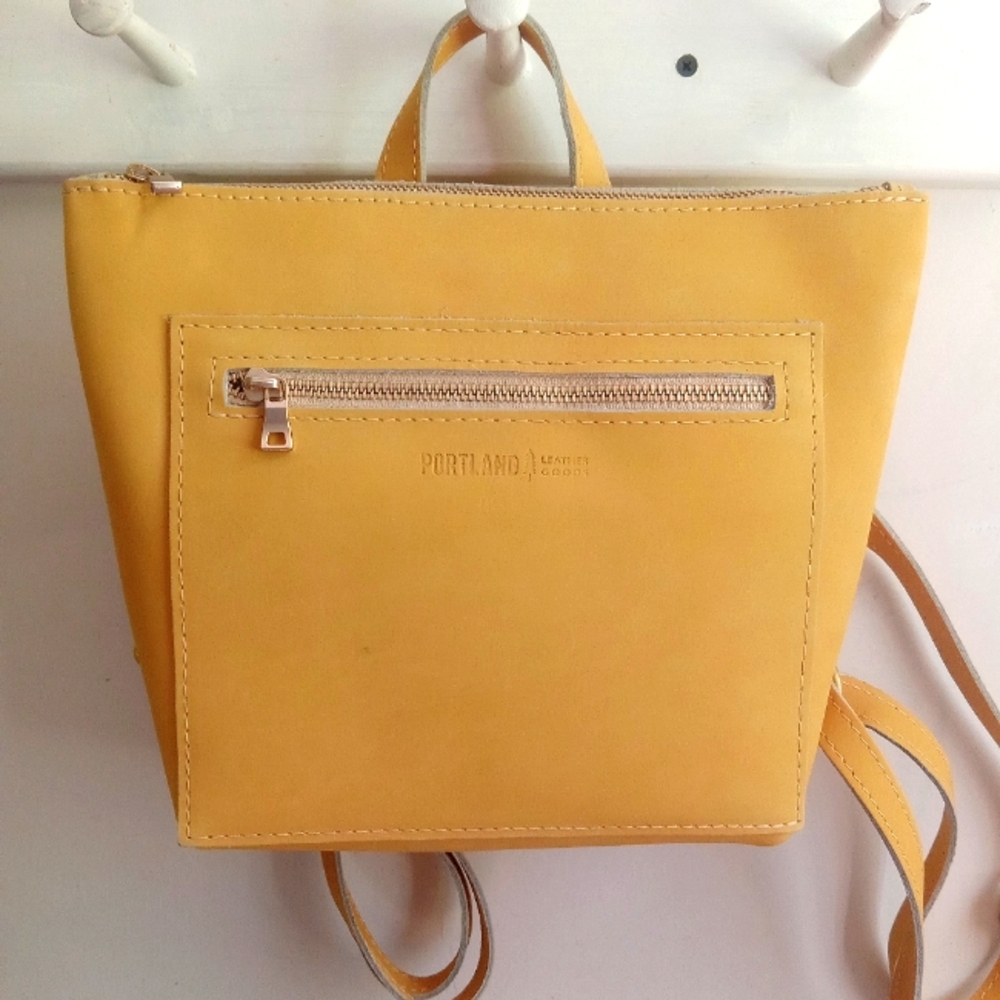 Portland Leather Goods Banana Stand Small Tote Backpack